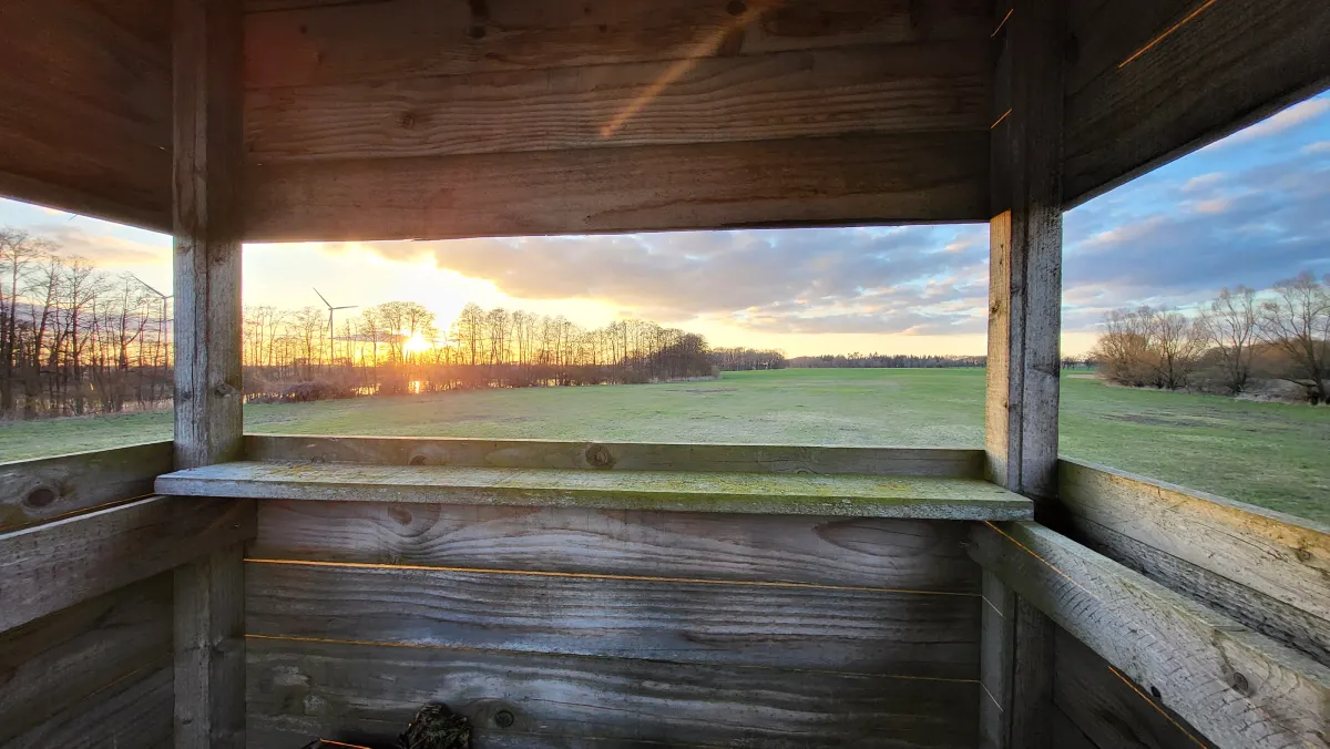 stehen wir Ihnen für ein persönliches und vertrauliches Gespräch zur Verfügung.